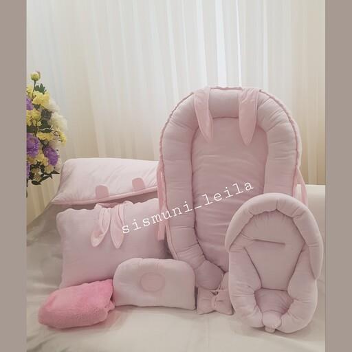 تشک گارد دار دو رو مخمل صورتی  لحاف و بالش ست مسافرتی روانداز تدی دوروبالش فرم دهی سر آغوشی سوئیسی